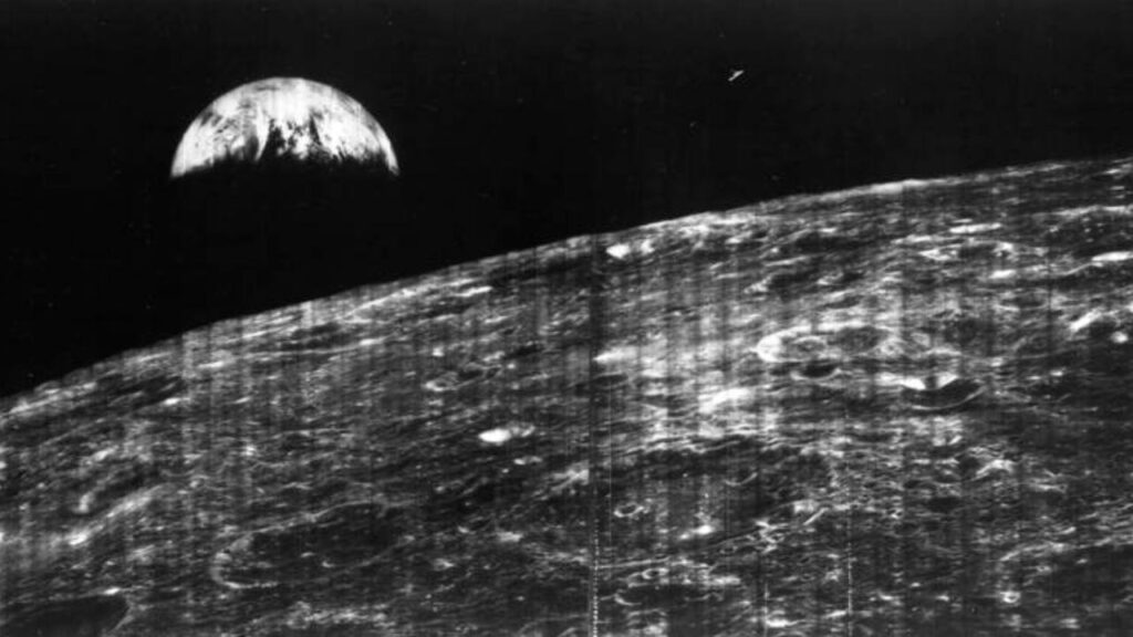 La primera foto de la Tierra desde la Luna cumple 58 años FOTO CORTESÍA