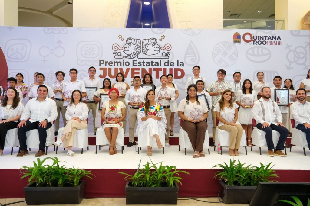 Impulsan talento quintanarroense con Premio Estatal de la Juventud 2024