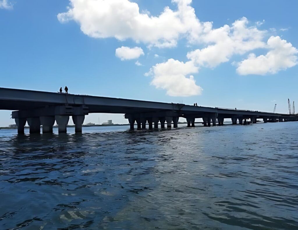 AGEPRO y SICT supervisan avance del puente Nichupté de Cancún