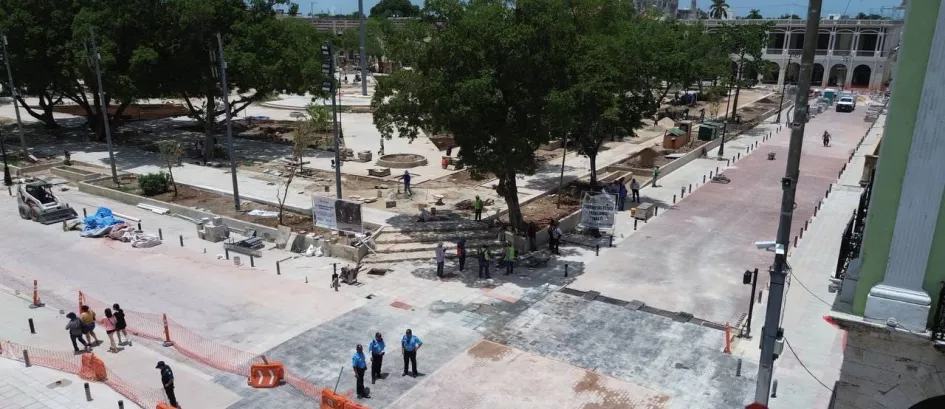 "Debe haber consensos" Critican nuevo mobiliario para la Plaza Grande en Mérida