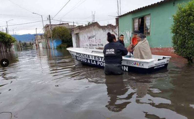 Chalco suma 14 días bajo aguas negras; vecinos exigen una solución FOTO CORTESÍA