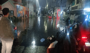 Chalco suma 14 días bajo aguas negras; vecinos exigen una solución FOTO CORTESÍA 