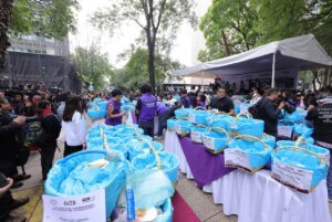 Rompen récord Guinness de tacos de canasta en CDMX