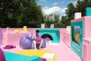 Así es la casa de Polly Pocket; Mattel lanza Airbnb temático