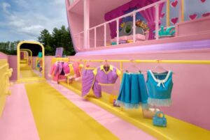 Así es la casa de Polly Pocket; Mattel lanza Airbnb temático