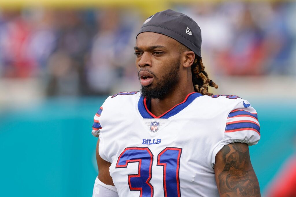 Damar Hamlin regresa como titular con los Buffalo Bills tras milagrosa recuperación en la NFL