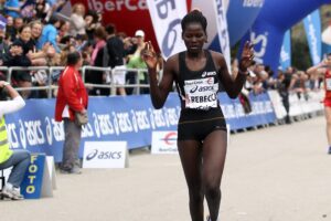 Atleta olimpica Rebecca Cheptegei fue quemada por su pareja