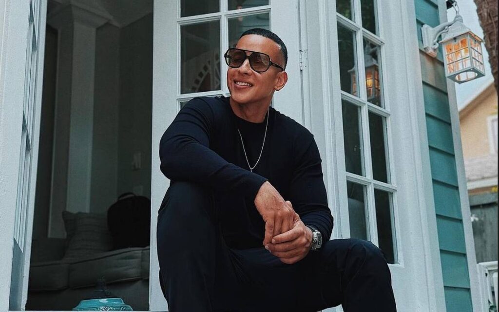 ¿Daddy Yankee de regreso a la música? Lanza canción Bailando en la lluvia