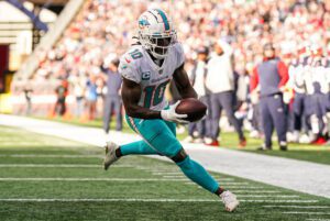 Figura de los Miami Dolphins es detenido antes de su partido en la Semana 1 de la NFL