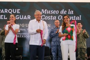 Lopez Obrador inaugura Museo Maya en Felipe Carrillo Puerto