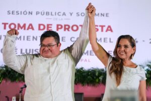 Toman protesta 11 alcaldes en Quintana Roo