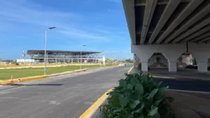 Carretera que unira al Aeropuerto de Cancun con el Tren Maya esta por ser culminada.