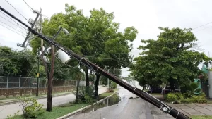 Danos materiales en Quintana Roo por el paso de Nadine