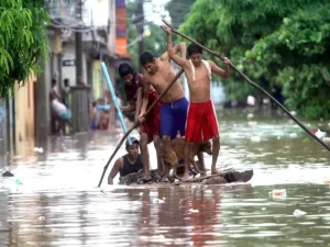 Desbordamiento del Rio en Juchitan suma 2 mil afectados