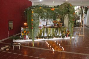 Museo de La Cultura Maya ofrece altar de ofrendas para celebrar Janal Pixan.