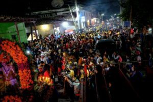 Pueblo de Hidalgo busca Record Guinness con el Altar de Muertos mas grande