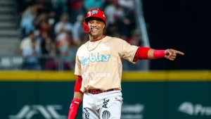 Robinson Cano el MVP de la Liga Mexicana de Beisbol