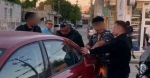 Jóvenes en estado de ebriedad destrozan autos en Yucatán 