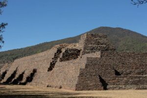 Zona Arqueologica de Tzintzuntzan a 4 horas de la CDMX 3