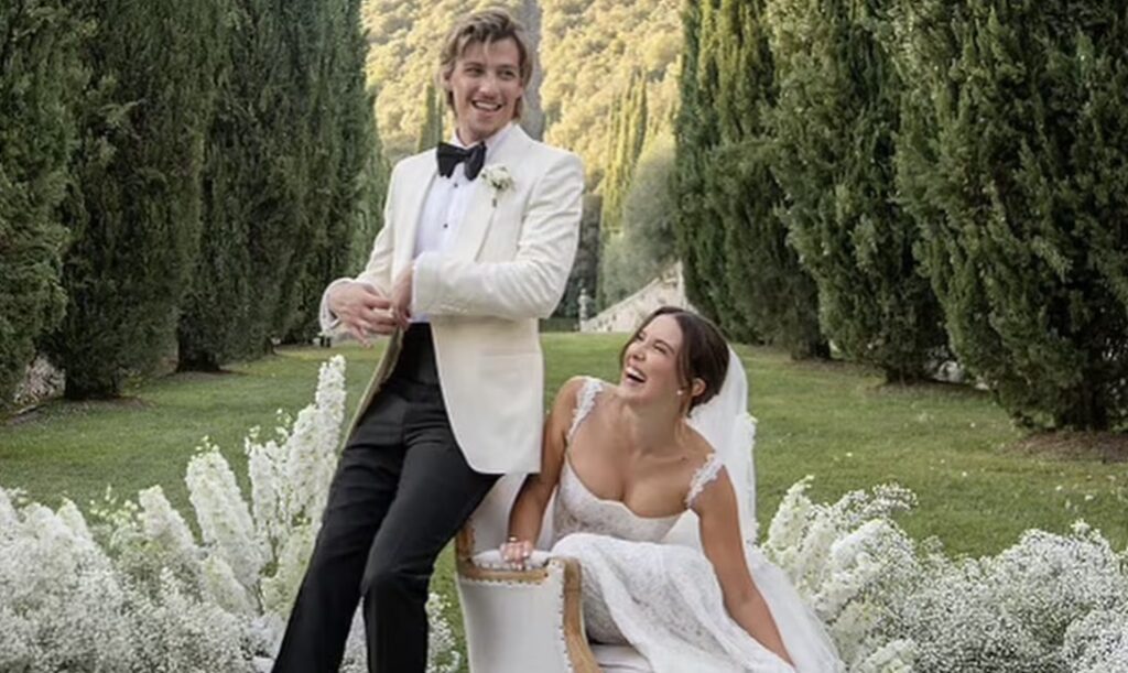 Comparte Millie Bobby Brown fotos de su boda con el hijo de Bon Jovi