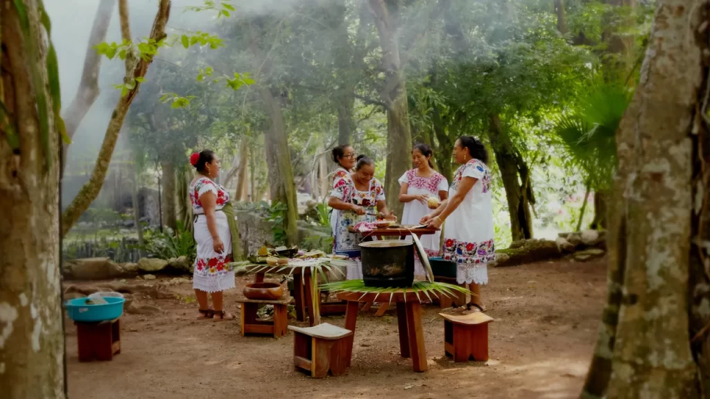 Pib y Mukbilpollo, una comida tradicional en Yucatán para el Día de Muertos