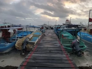 Cerrados por tercer dia los puertos a la navegacion en Quintana Roo