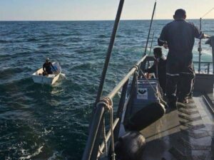 Naufrago es rescatado en Yucatan por la Semar tras dos dias en el mar