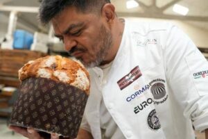  Panadero mexicano vence a italianos con el mejor panettone del mundo