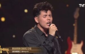 Joven canta igualito a Luis Miguel en el metro y se vuelve viral