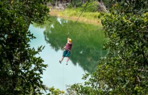 Turista Alemán muere al caer de una tirolesa en Valladolid, Yucatán