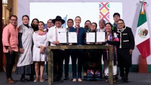 Decretos a favor de los pueblos indigenas de Mexico firmado por Claudia Sheinbaum