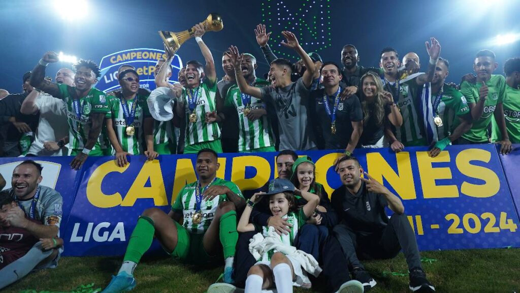 Efraín Juárez y Atlético Nacional logran Liga y Copa en Colombia