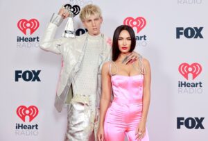 Machine Gun Kelly engano a Megan Fox y ahora busca reconciliarse