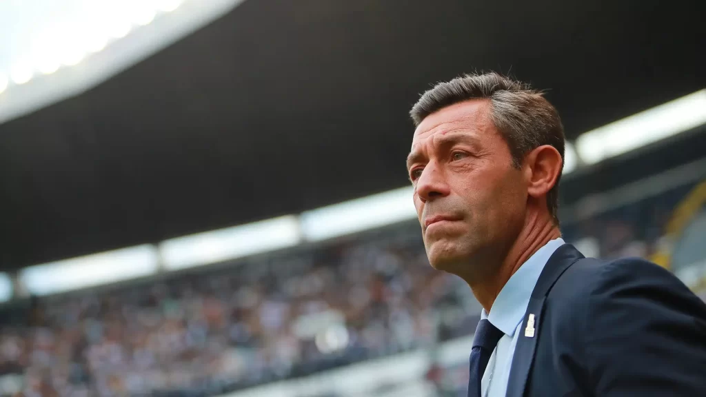 Pedro Caixinha será el técnico de Santos