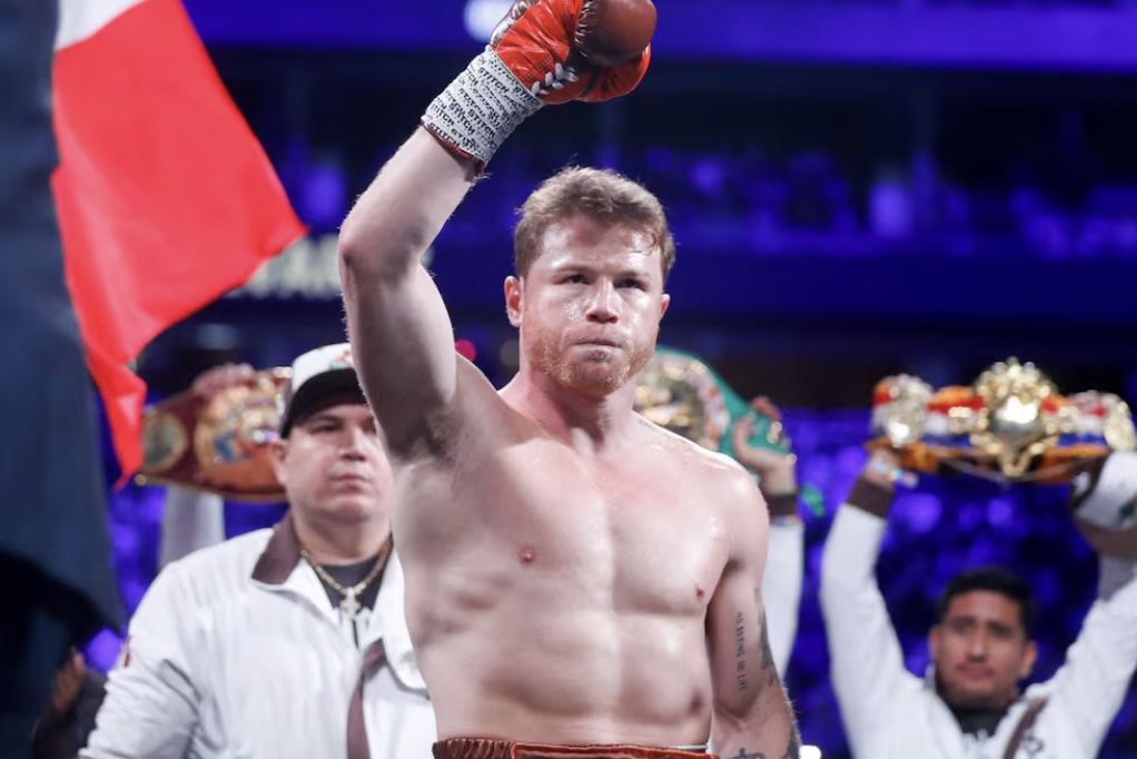 ¿Cuánto cuesta? Suma el Canelo Álvarez un nuevo Ferrari a su colección