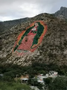 devotos repintan murales monumentales de la virgen de guadalupe en hidalgo 3124html macuila 2jpg 6489html 3e8f4a90 0543 48f9 b953 bfebafd4c613