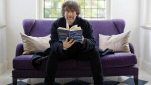 Neil Gaiman es acusado de abuso íntimo por varias mujeres 