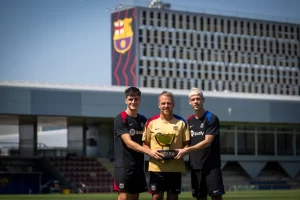 Dani Olmo y Pau Victor podran jugar con el Barcelona son reinscritos en LaLiga