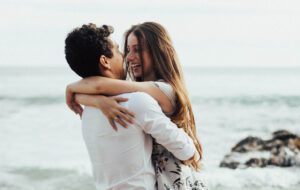 Dia Internacional del Abrazo motivos para dar y recibir entre cuatro y ocho