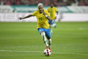 Neymar suena con la Copa del Mundo y revivir la MSN