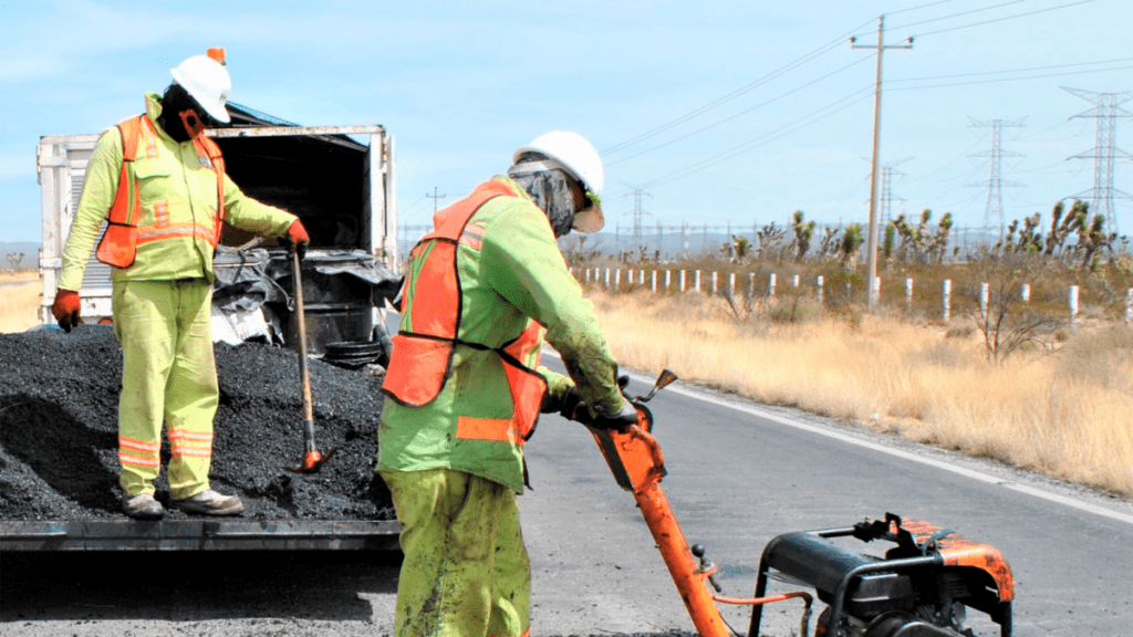 Avanzan trabajos en carretera federal 307, trabajan tramo Tulum-Cancún