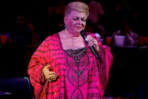 Luego de complicaciones de salud, Paquita la del Barrio falleció este lunes 17 de febrero a los 77 años años de edad.