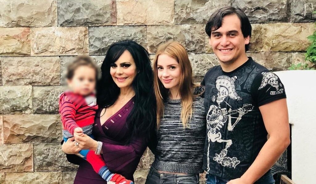 Imelda Tuñón señala que Maribel Guardia manipula con la memoria de Julián Figueroa