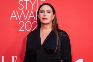 Karla Sofía Gascón pide disculpas para no perder el Oscar 