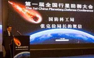 China recluta a científicos para destruir asteroide 2024 YR4, ante posible impacto