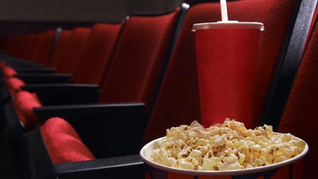 Lista de alimentos que puedes llevar al cine sin restricciones, según Profeco