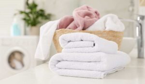Toallas de baño ¿Cada cuánto se deben lavar, según expertos?
