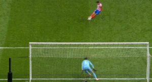 Atlético de Madrid: Julián Álvarez y su insólito penal anulado que los hiso caer