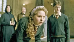 Jessie Cave, actriz de Harry Potter venderá fotos de su cabello para pagar sus deudas