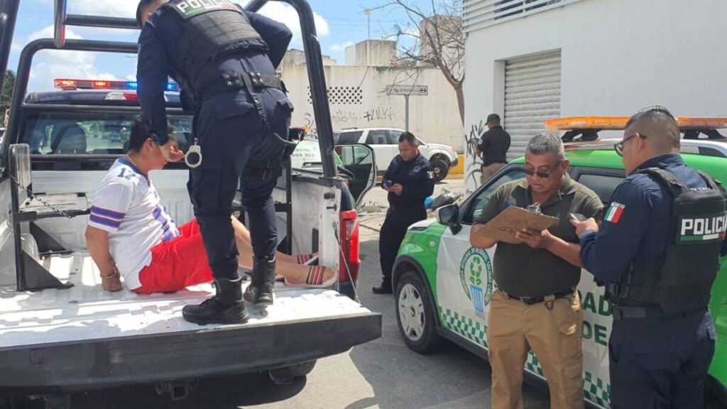 6 personas detenidas en Cancún por tirar basura en vía pública